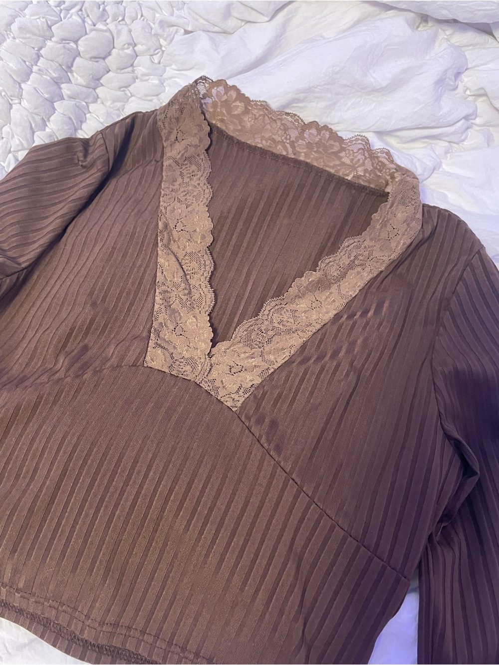 Brown ribbed lace long sleeve cropped top